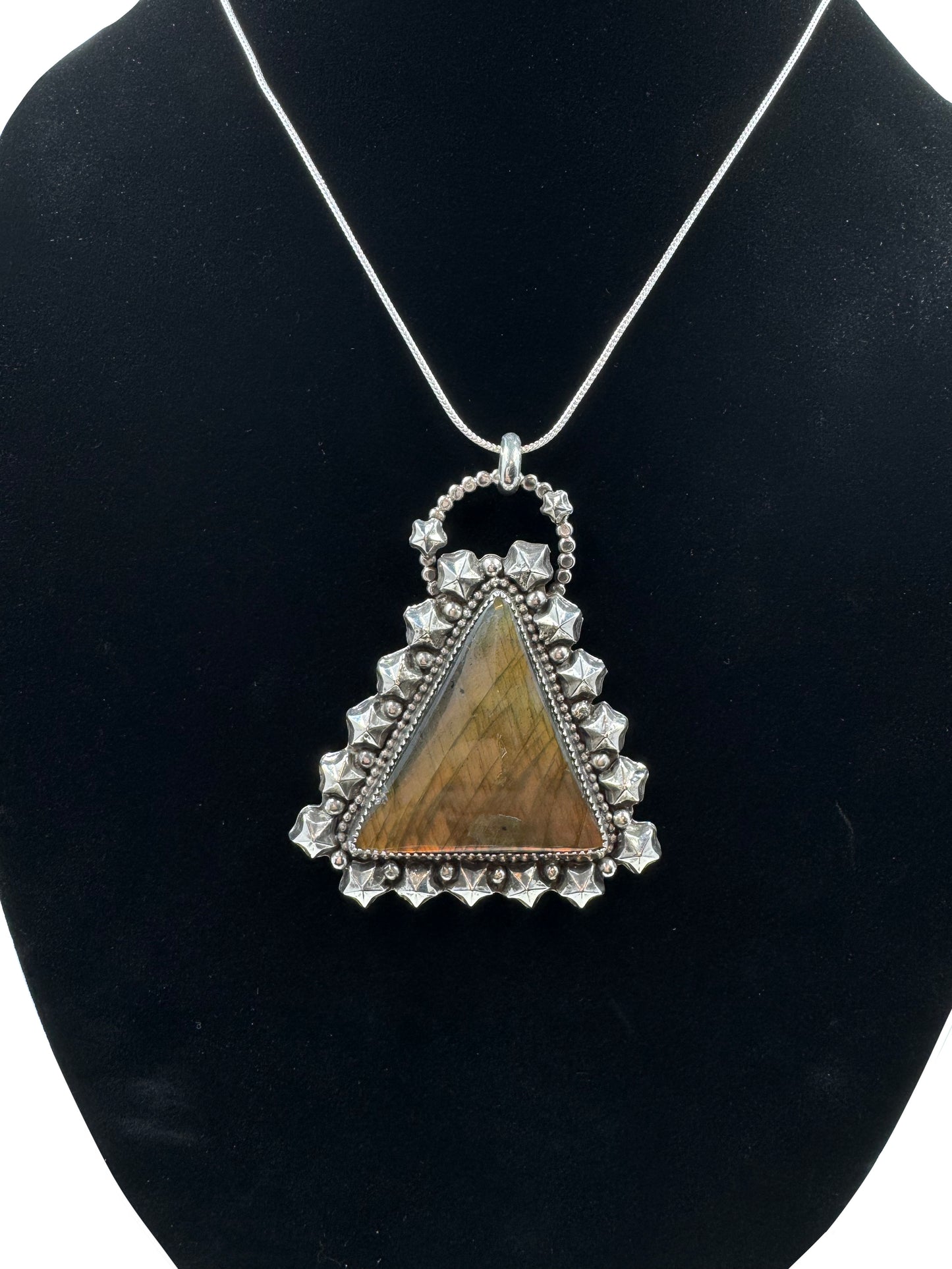 High Flash Labradorite Star Pendant