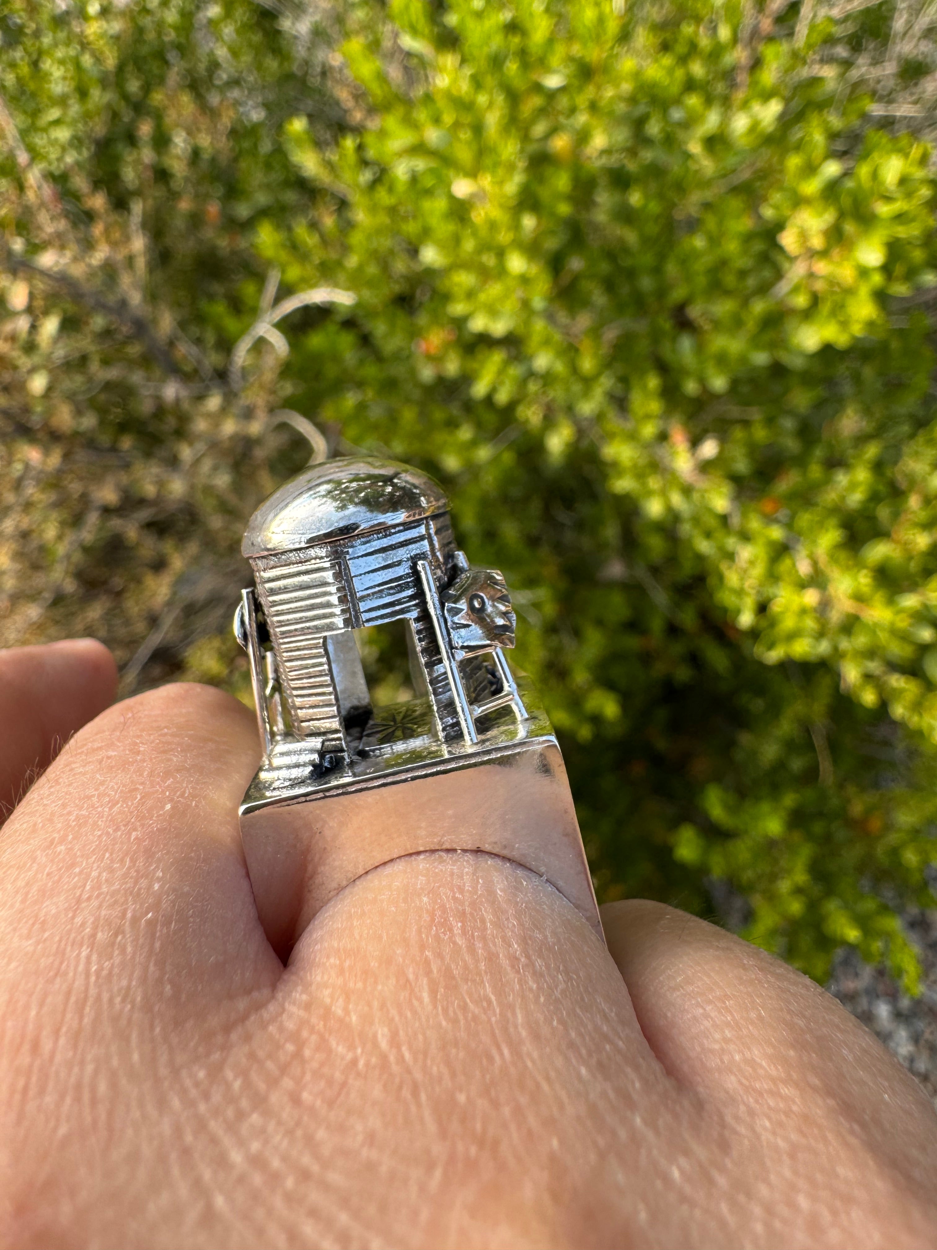 Hogan Hollow Form Ring (Sz 7-8)