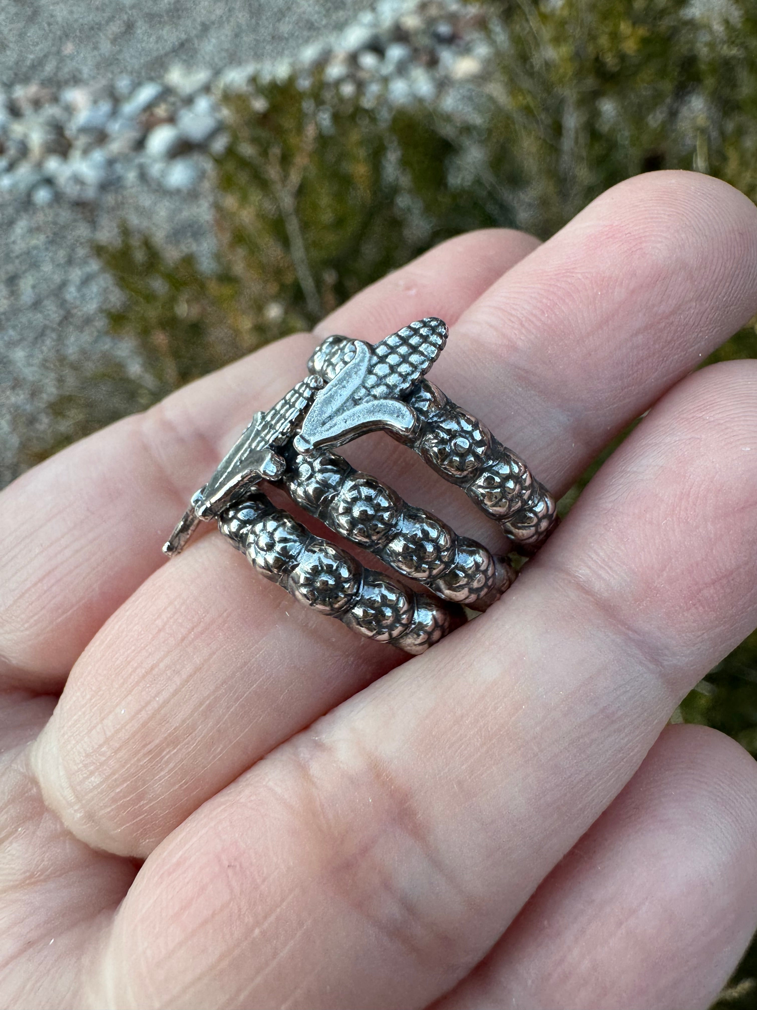 Naadą́ą́' Corn Ring (Sz 7)