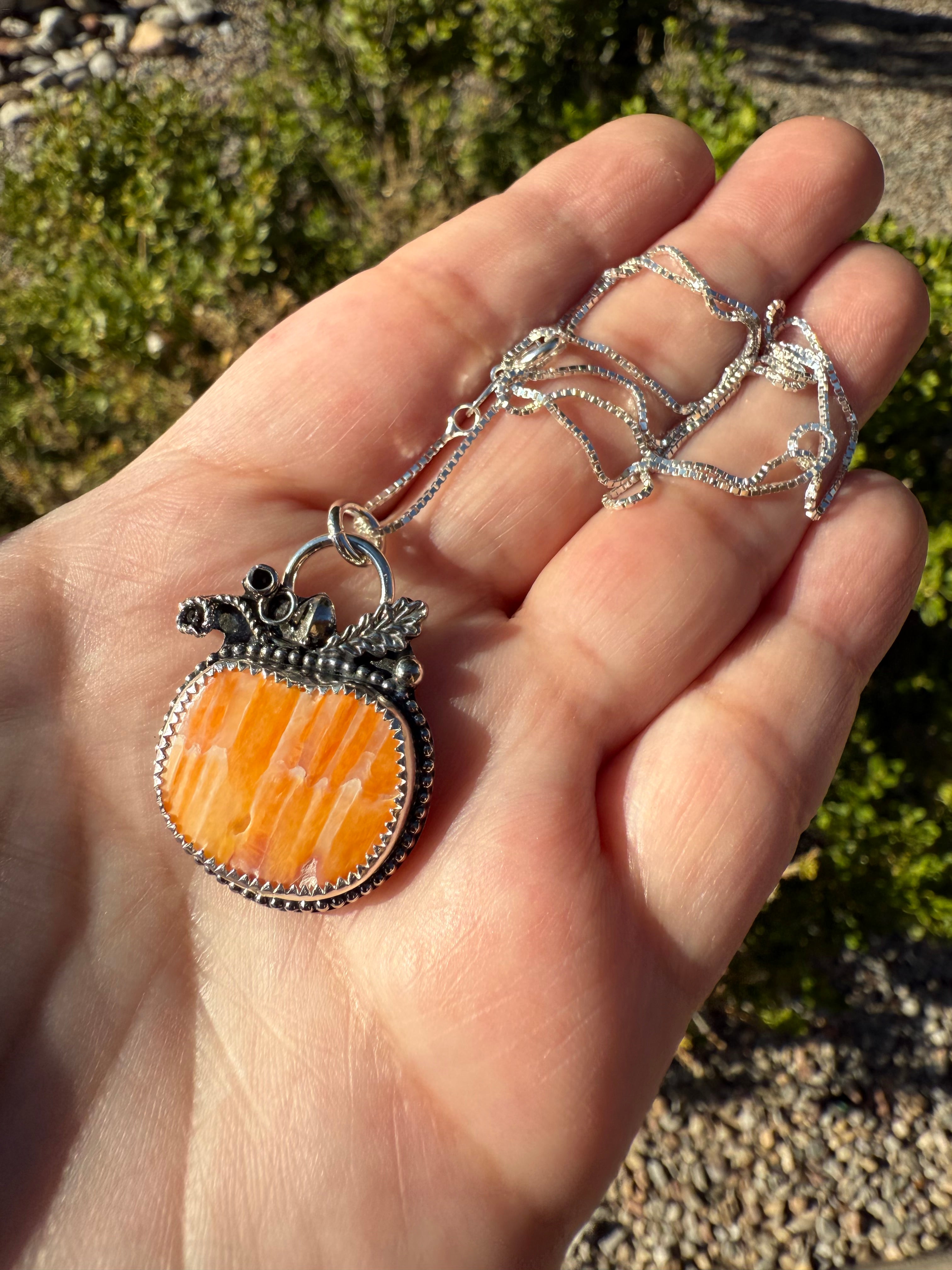 Small Pumpkin Necklace (1)