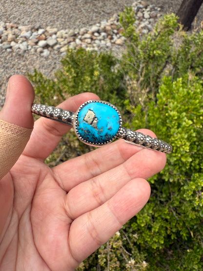 Kingman Turquoise Bracelet (6 inches)