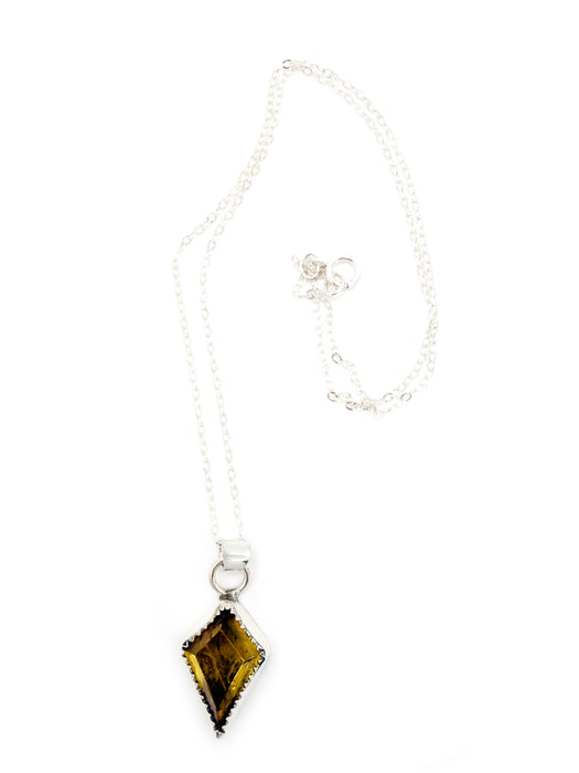 Amber Kite Everyday Necklace