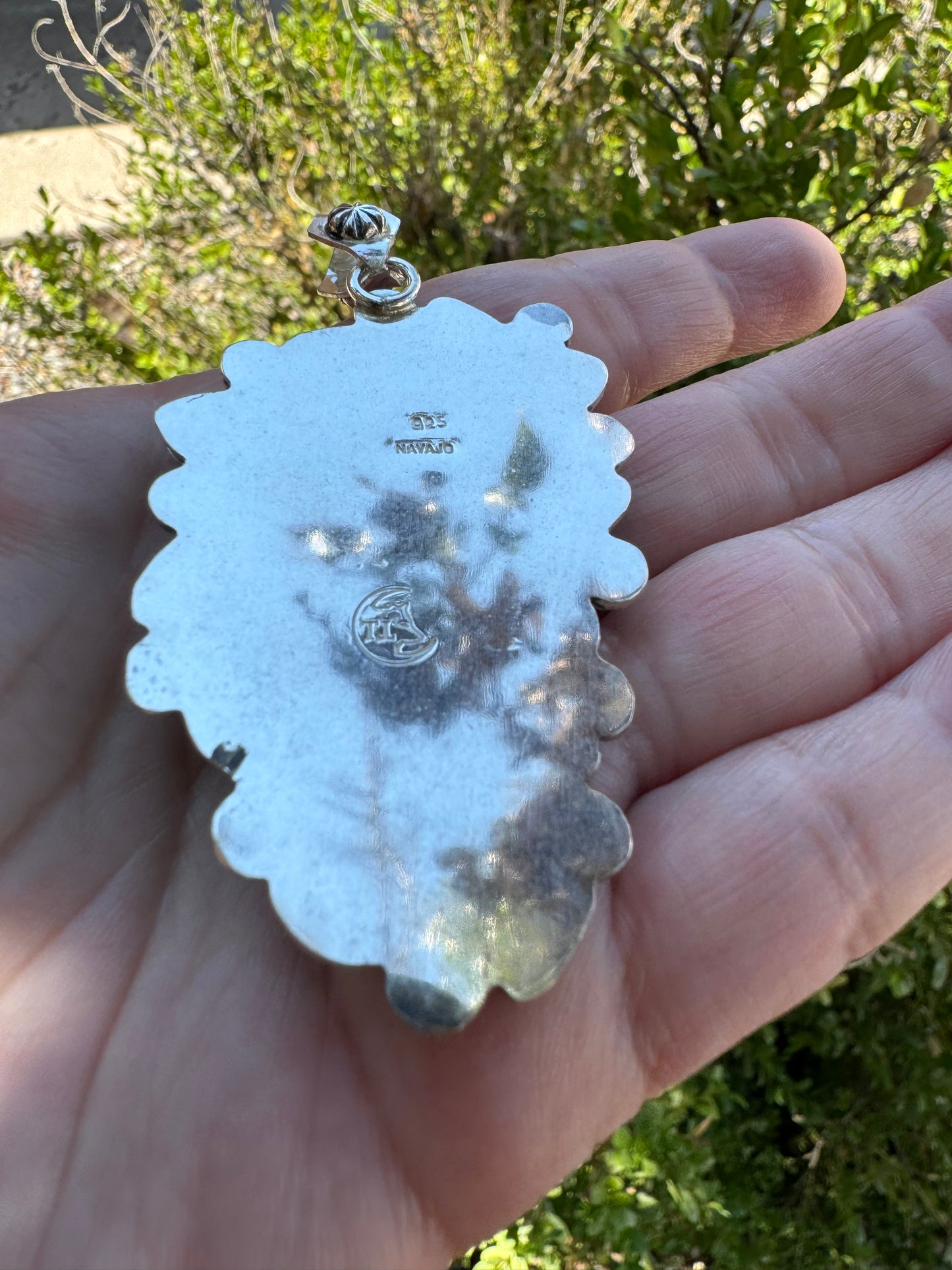 Hubei Bolt Pendant