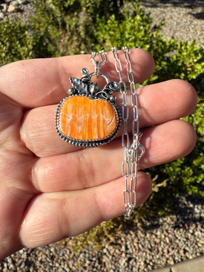 Small Pumpkin Necklace (3)