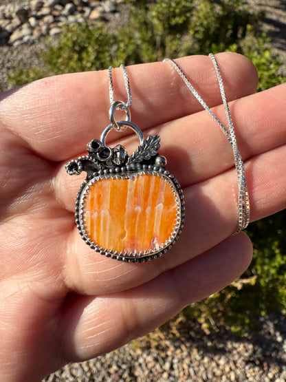 Small Pumpkin Necklace (1)