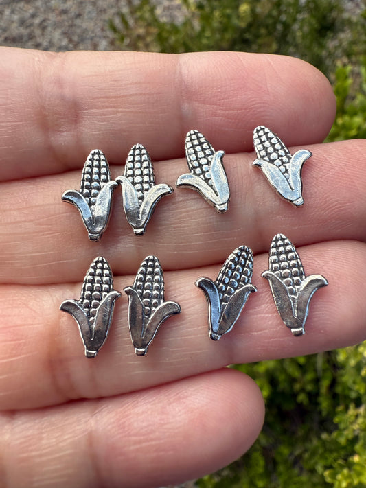 Naadą́ą́' Corn Studs