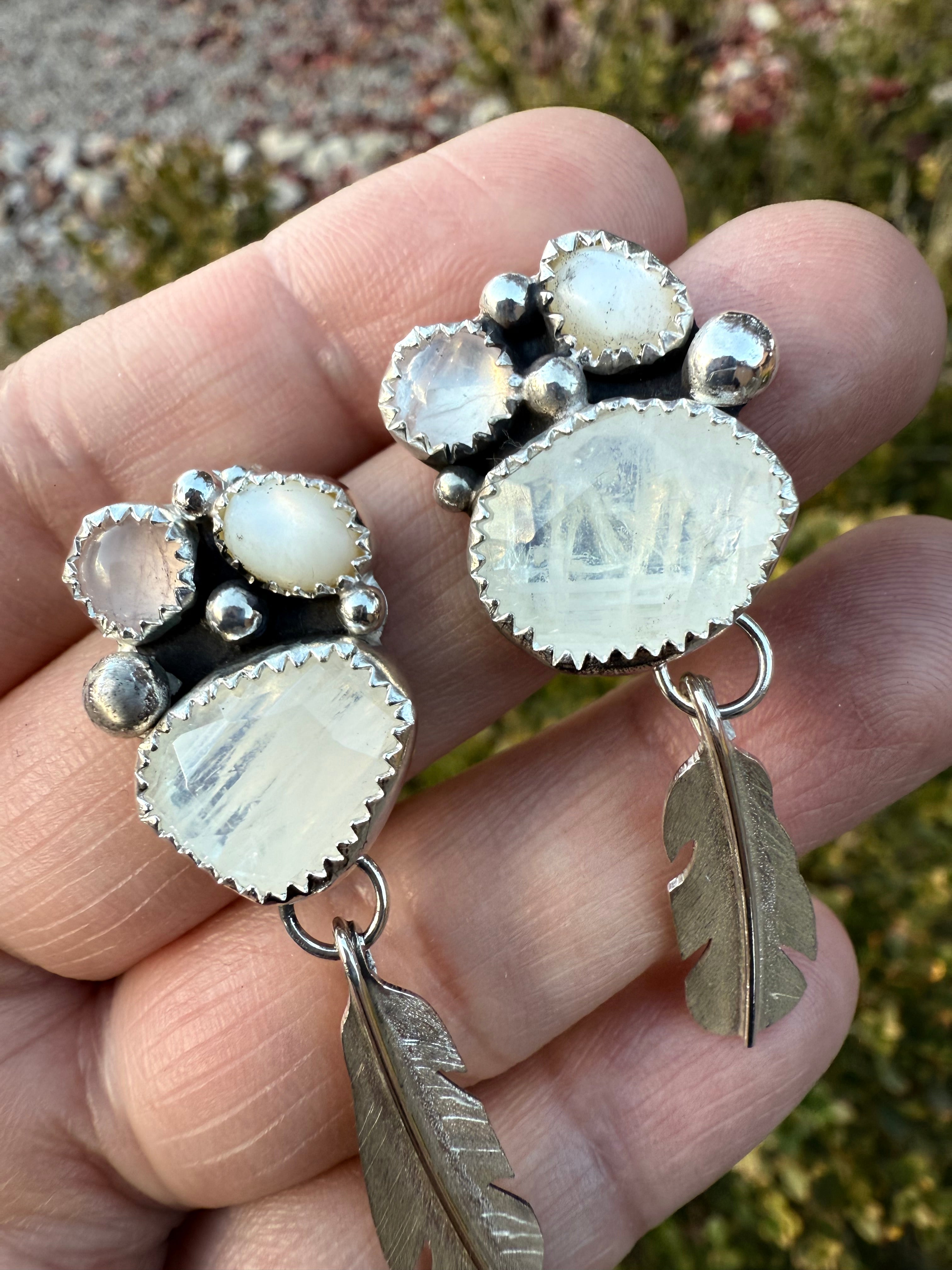 White Small Feather Earrings