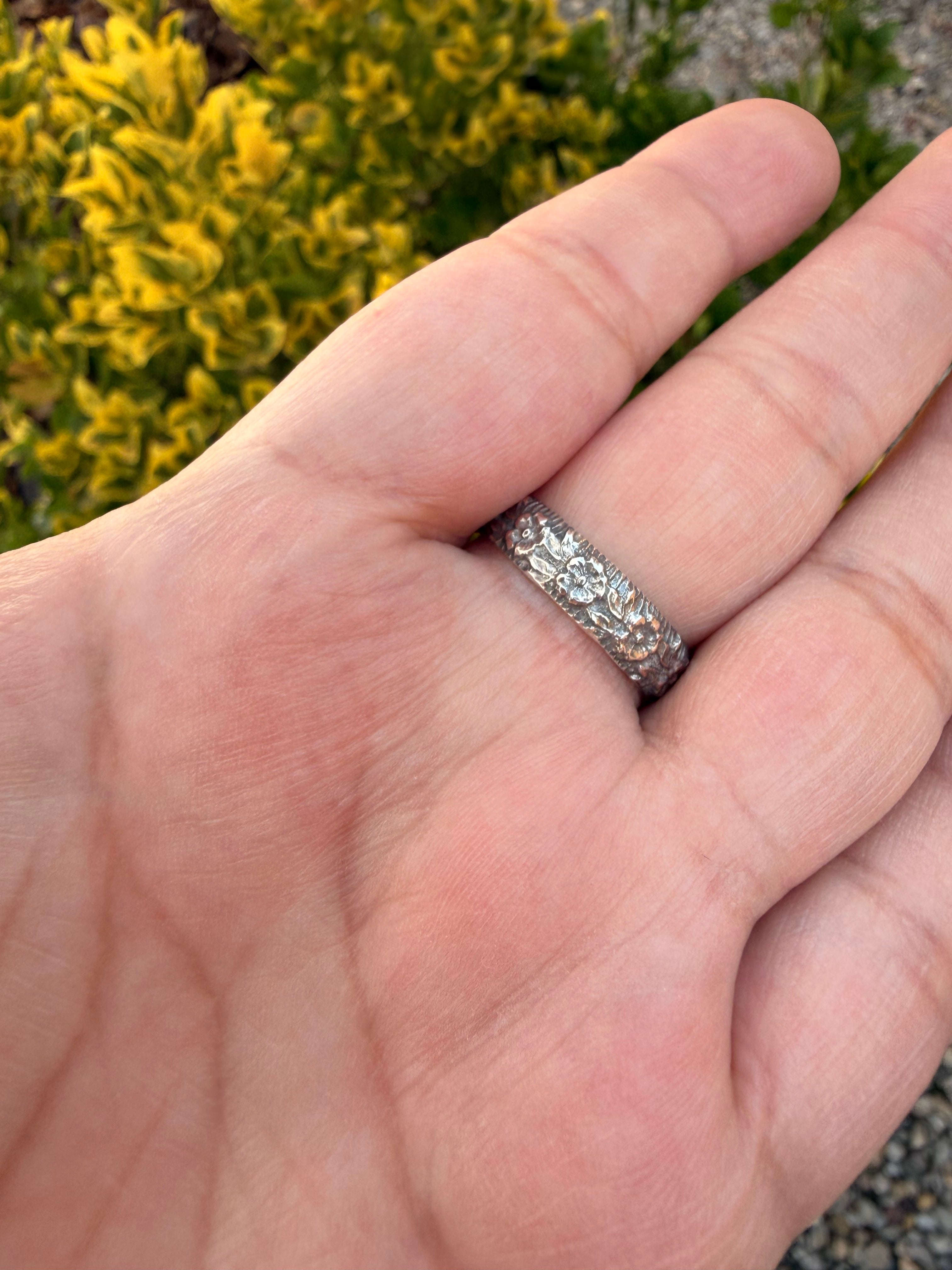Lone Mountain Turquoise Ring (Sz 9)