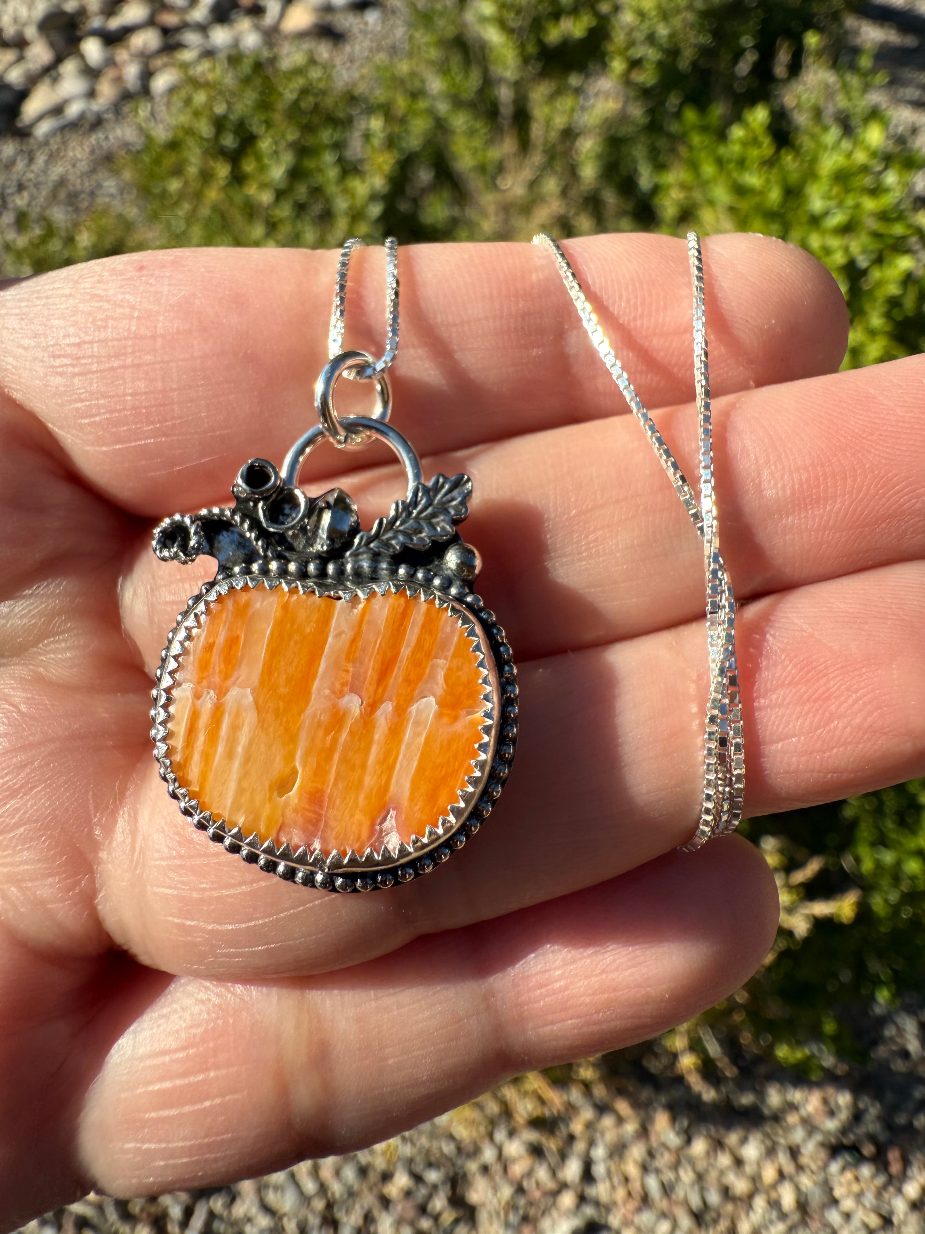 Small Pumpkin Necklace (1)