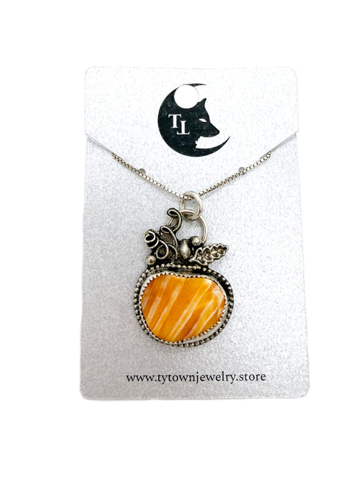 Spiny Oyster Pumpkin Necklace (small)