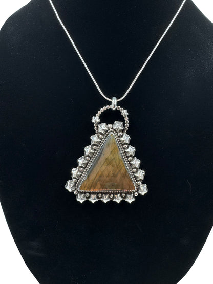 High Flash Labradorite Star Pendant